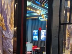 -屋有岛沉浸游戏旗舰店(中山公园店)