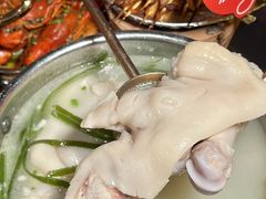 -何师烧烤Pro ·江湖川菜·小龙虾·精酿(太古里旗舰店)