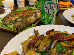 -小河公主秘制烤羊腿(小绿谷店)
