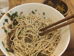 -矮子粉店1985·长沙米粉(湘春路店)