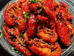 -肥肥虾庄·金牌油焖大虾(沙湖店)