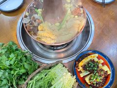 -岳记兴隆·青城腊排铜火锅(融创店)