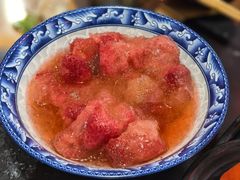 -果松木炭酸菜铜火锅·外婆参鸡汤