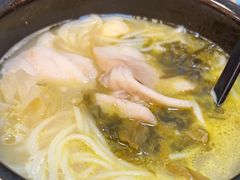-灵芝妹子海鲜米线(瓦房店新玛特店)