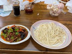 -歹歹的加个面过油肉拌面