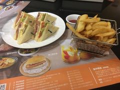 -维园港式茶餐厅(龙岗盛平店)