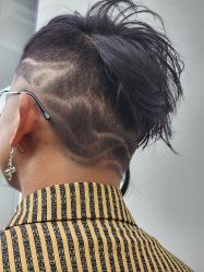 -Hair Co.一间沙龙