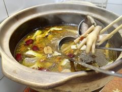 藥膳湯底-威邵鸡煲(西华路总店)
