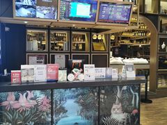 -钱小奴海鲜自助黑金店(杭州滨江龙湖店)