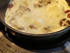 -三人行骨头王火锅(长寿店)