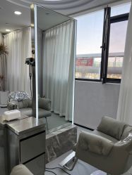 -I+造型烫发染发