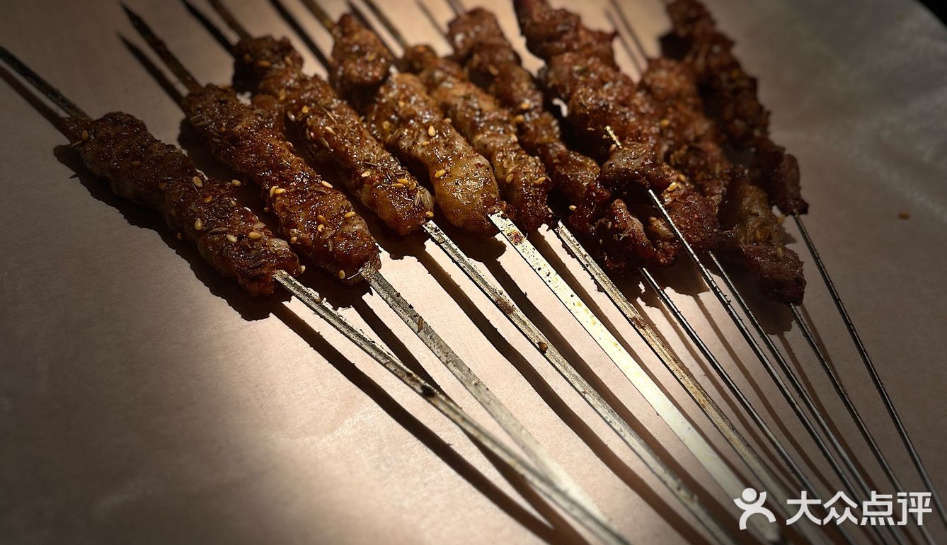 口岸附近，来一场烧烤与欧洲杯[啤酒]的聚会