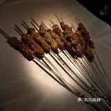 口岸附近，来一场烧烤与欧洲杯[啤酒]的聚会