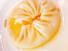 招牌蟹黄汤包-百年龙袍蟹黄汤包(融创茂店)