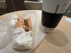 -星巴克臻选(南京金茂览秀城店)