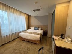 -大连长城大饭店(西安路地铁站店)