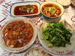 -耙吉吉川味小酒馆(本地人回头店)