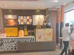 -麦当劳(汉口火车站候车室店)