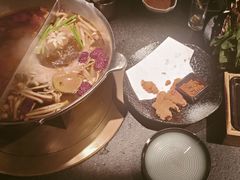 -湊湊火锅·茶憩(新中关购物中心店)