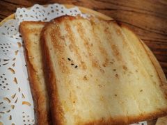 烤面包-有奴思烤肉·清真(正宁路店)