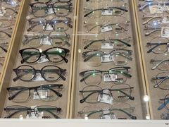 -博士眼镜(罗湖喜荟城店)
