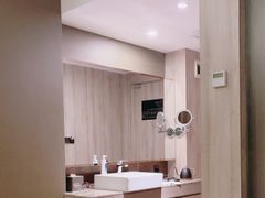 -西安大雁塔科技大学地铁站亚朵酒店