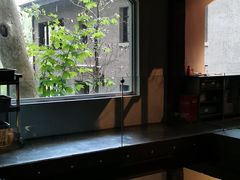 -穹六人间 people 6(岳阳路店)