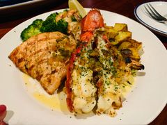 烤龙虾拼三文鱼-RED LOBSTER(dubai mall)
