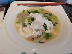 -荣誉海鲜酒楼(海湾店)
