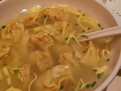 鲜肉小馄饨-东泰祥生煎馆(重庆北路店)