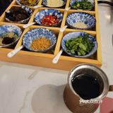 同埋係空氣中夾雜住不同味道既火煱配料。佢呢度醬介係