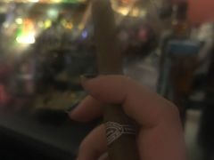 -Estaeslavida分享茄雪茄吧(亿彩购物中心店)