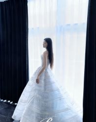 -Renee芮亦婚纱