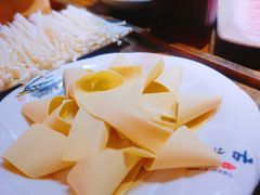 鲜豆腐皮-渝大狮毛肚老火锅(普陀店)