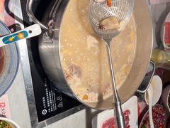 -尚尚仙·酸汤猪手·猪肚鸡火锅(华联万柳购物中心店)