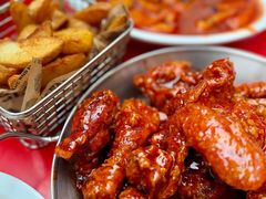 -BHC炸鸡(明洞总店)