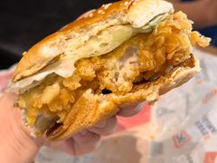 劲脆鸡腿堡-肯德基(美兰机场店)