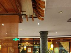 -八府香鸭·啫啫煲(华山路店)