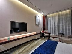 -蓝蔻酒店(深圳东站布吉万象汇店)