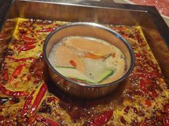 小牛鸳鸯锅底-二荆条·蜀鲜汇城市森林火锅