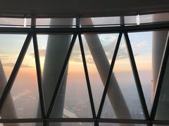 -广州塔卢特斯法国旋转餐厅