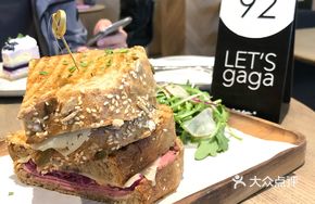 Reuben Beef Sandwich