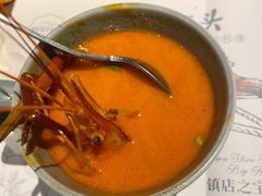越式冬阴功海鲜汤-美奈小馆·越南料理(中航城君尚购物中心店)