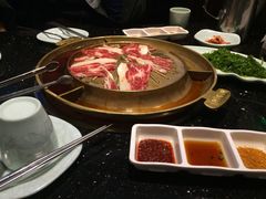 -猪啊牛呀羊啊铜盘烤肉(正大广场店)