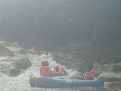 -雅鲁激流探险漂流