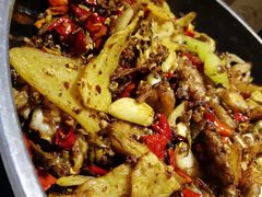 干锅牛蛙-蛙蛙叫干锅年代(簋街总店)