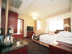 景观房-美豪怡致酒店(上海长寿路店)