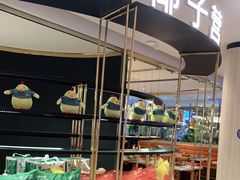 面包甜点陈列柜-椰子营·椰子鸡火锅(万象里店)