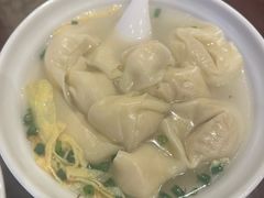 刀鱼馄饨-老半斋(福州路店)