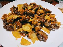 特色干炒鸡-满堂春特色餐馆